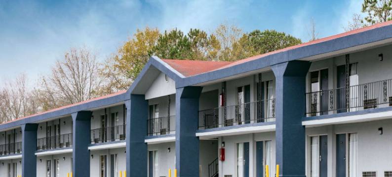 洛克斯特格罗夫温德姆速8酒店(Super 8 by Wyndham Locust Grove)图片