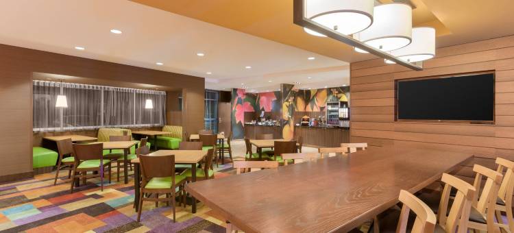 匹兹堡机场/罗宾逊镇万枫套房酒店(Fairfield Inn & Suites Pittsburgh Airport/Robinson Township)图片
