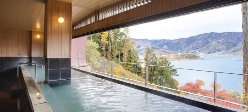 富士河口湖温泉拉库玉旅馆(Rakuyu)图片