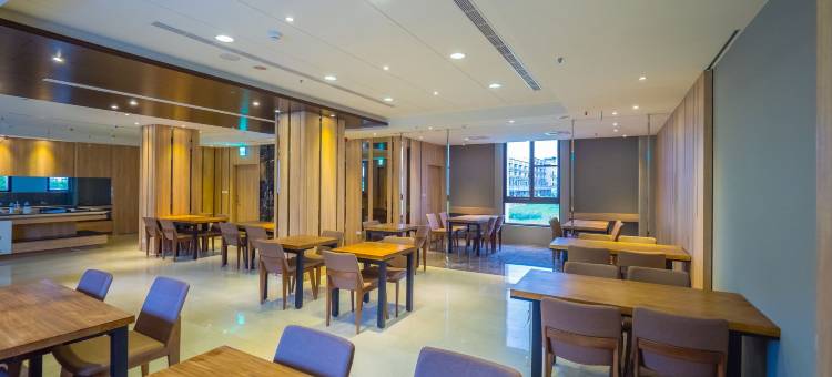 薇风情汽车旅馆(凤山店)图片