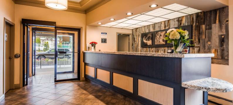 塔套房酒店(Tower Inn & Suites)图片