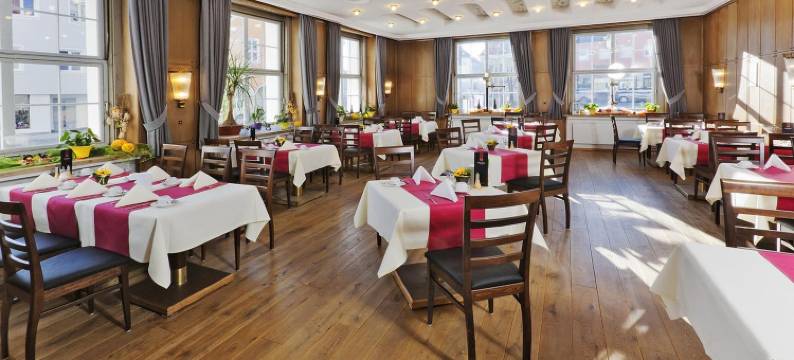 赫希兰德加斯霍夫酒店(Landgasthof Hotel Hirsch)图片