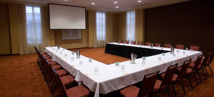 林肯市中心/干草市场万怡酒店(Courtyard Lincoln Downtown/Haymarket)图片