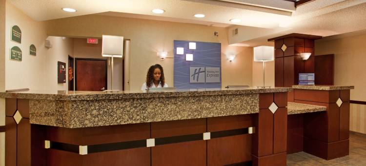 Spark by Hilton Lansing图片