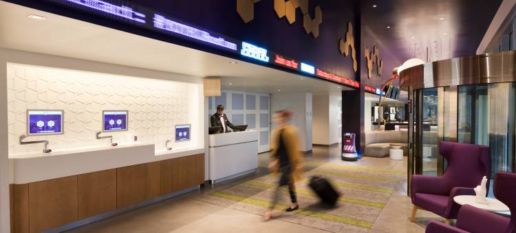 波士顿优特尔酒店(Yotel Boston)图片