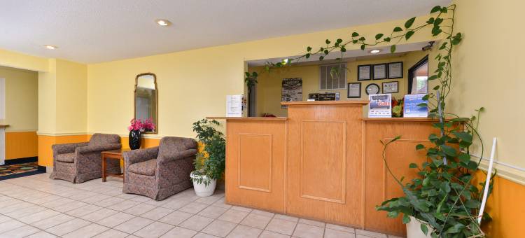 阿尔伯马尔美洲最佳价值套房酒店(Americas Best Value Inn and Suites Albemarle)图片