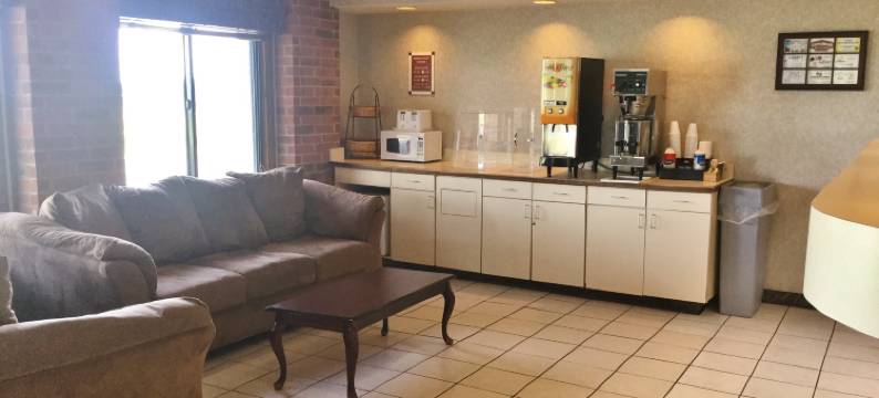 Capital O Amerihost Inn and Suites 梅西科54号高速公路(Capital O Amerihost Inn and Suites Mexico Hwy 54 MO)图片