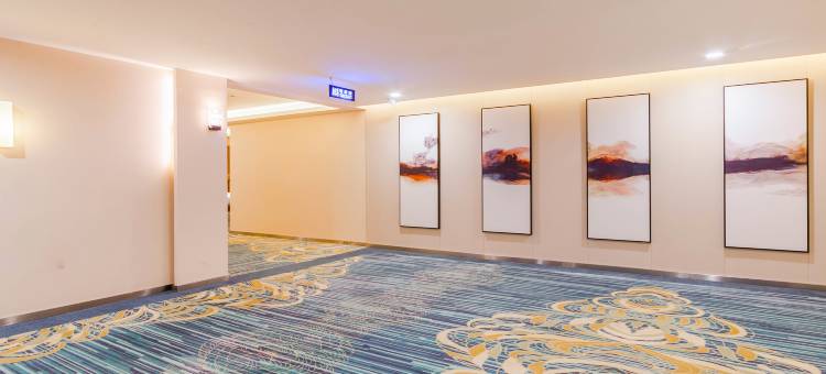 如家睿柏·云酒店(哈尔滨冰雪大世界凯利广场万达店)图片