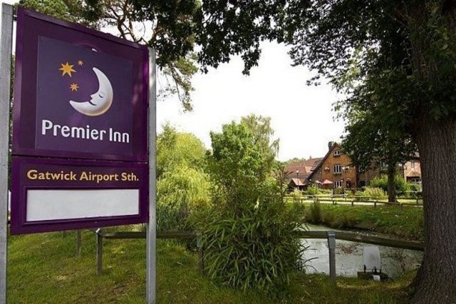 Premier Inn London Gatwick Airport South Over view