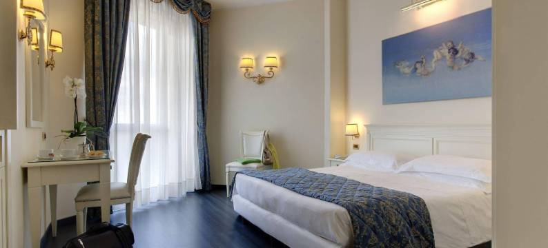 全景广场酒店(Plaza Hotel)图片