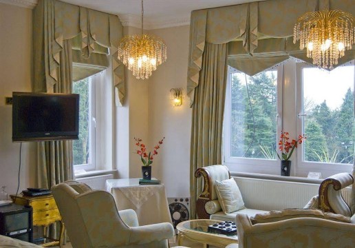 Pines HotelOver view