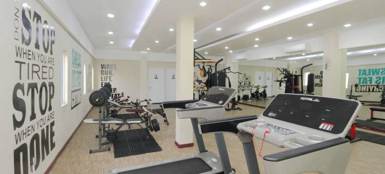 艾里巴淡农萨旁古尔中央帕地穆拉酒店(Airy Nongsa Punggur Center Patimura Batam)图片