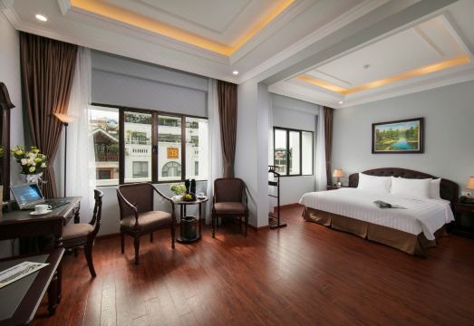 Halais Hotel Hotel Overview