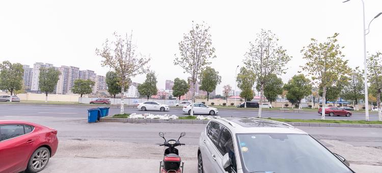 OYO南京夜城宾馆(双龙大道殷巷夜市美食城店)图片