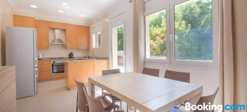 Holiday House Close to Port Aventura, TarracoHomes图片
