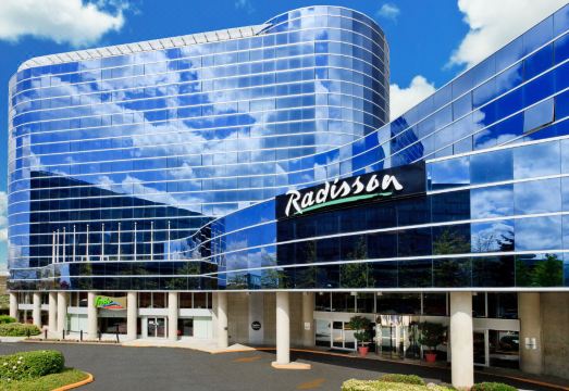 Radisson Hotel Vancouver AirportHotel Overview