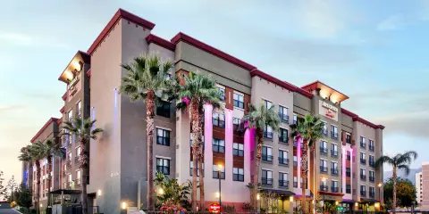 洛杉磯伯班克市中心居家酒店