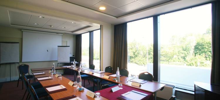 希尔顿逸林酒店巴黎布吉瓦尔(DoubleTree by Hilton Paris Bougival)图片