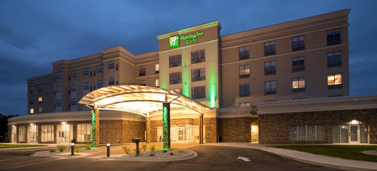 芒特普林森假日套房酒店(Holiday Inn & Suites Mount Pleasant)图片