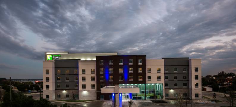 智选假日套房酒店加兰东(Holiday Inn Express & Suites GARLAND E - LAKE HUBBARD I30 by IHG)图片