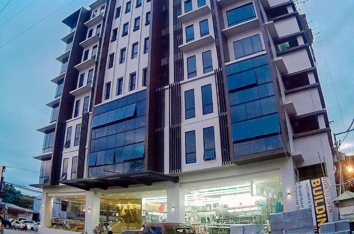 Mabolo Royal Hotel Hotel Reviews And Room Rates - 