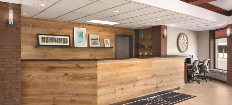 特拉弗斯城丽怡酒店(Country Inn & Suites by Radisson, Traverse City, MI)图片