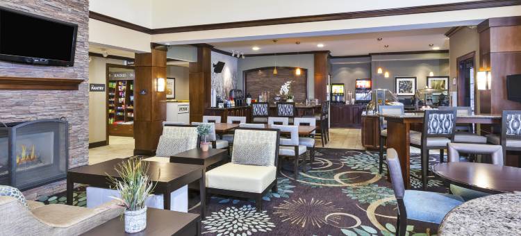 Staybridge Suites 兰辛，奥克莫斯by IHG(Staybridge Suites Lansing-Okemos)图片