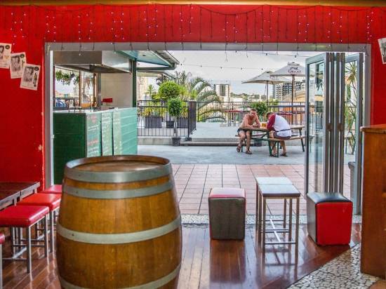 City Backpackers Hq Hotel Reviews And Room Rates