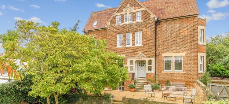 牛津运河畔 4 居家庭度假屋(4 Bedroom Canalside Family Home in Oxford)图片