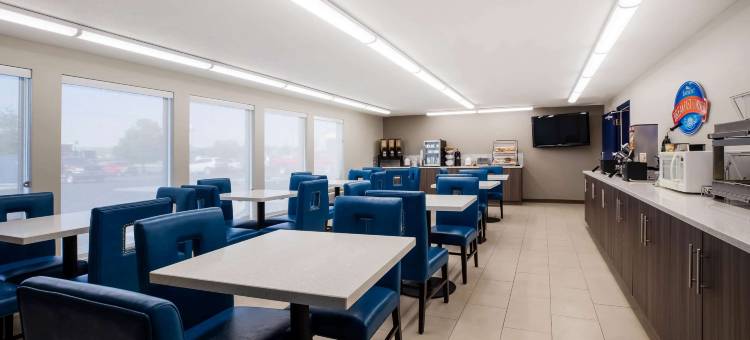 三城肯纳威克温德姆呗盟酒店(Baymont by Wyndham Kennewick WA)图片