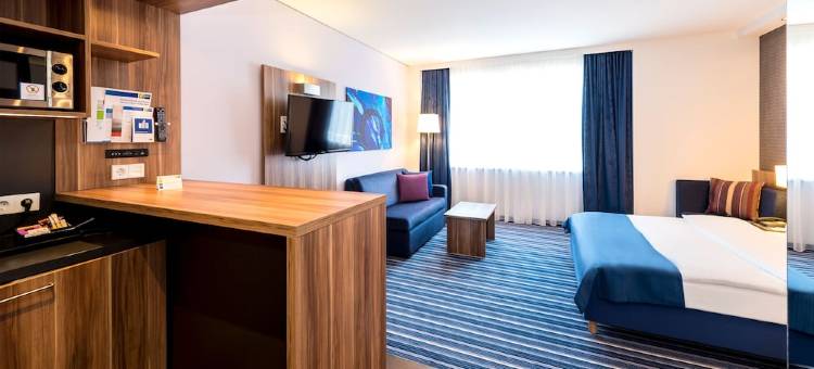 Holiday Inn Express 不来梅机场智选假日酒店(Holiday Inn Express Bremen Airport)图片