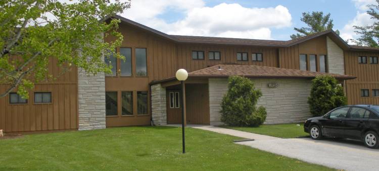 Fairway Inn & Suites图片