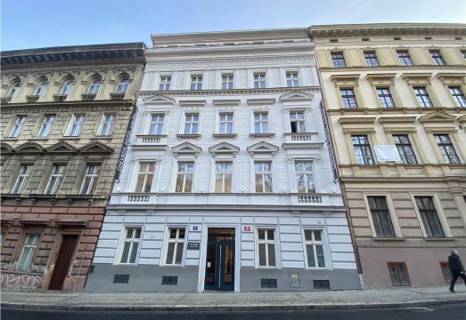 Chevron Hotel Hotel Overview