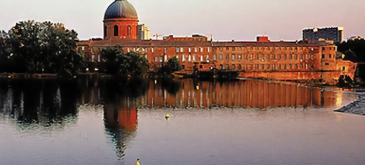 泽尼图德酒店-埃斯卡尔公园公寓(Clarion Aparthotel Toulouse Le Parc de l’Escale)图片