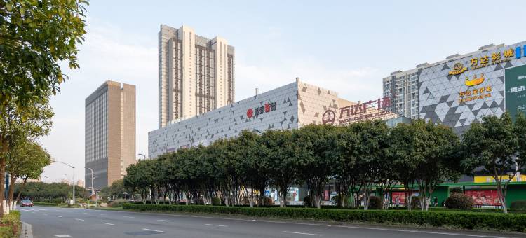 逸宿轻居酒店(宁波鄞州万达店)图片
