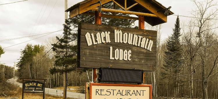 戈尔山北溪郊外小屋(North Creek Lodge at Gore Mountain)图片