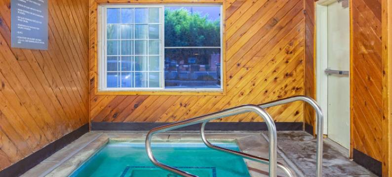 温德姆旗下拉昆塔温德姆酒店套房-维塞利亚/红杉树门户(La Quinta Inn & Suites by Wyndham Visalia/Sequoia Gateway)图片