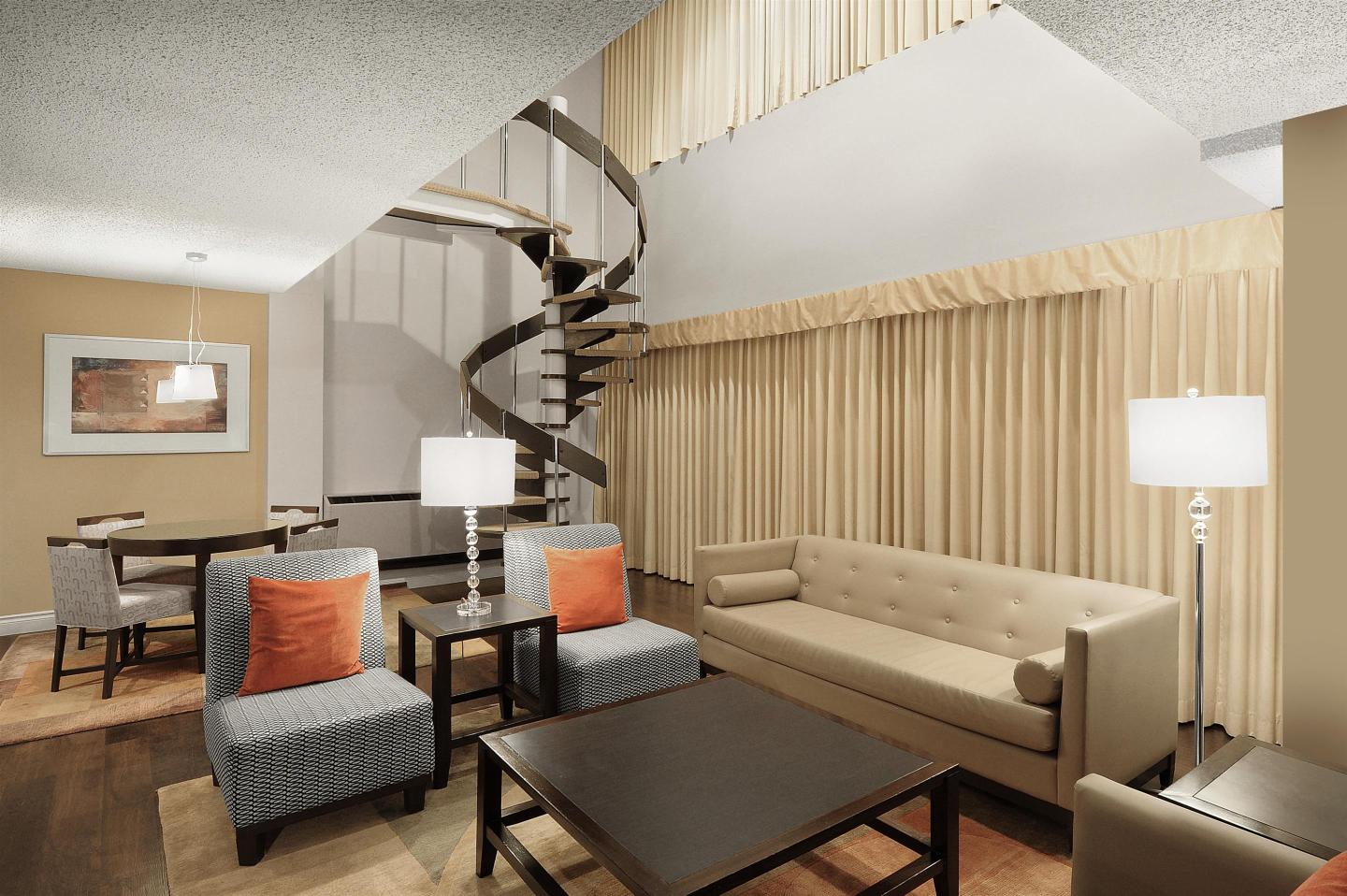 Sheraton Cavalier Saskatoon HotelOver view