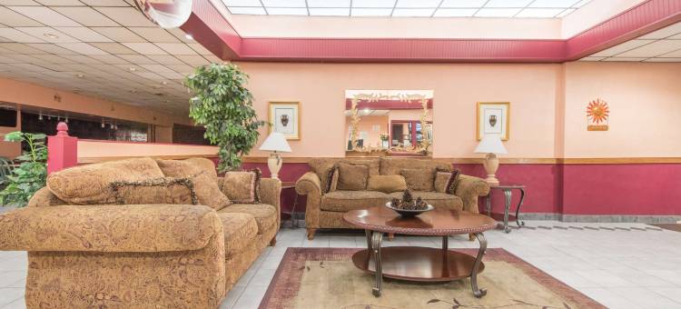 劳顿骑士旅馆(Castle Inn & Suites by OYO Lawton)图片