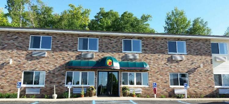 佩托斯基美吟温德姆酒店(AmericInn by Wyndham Petoskey)图片