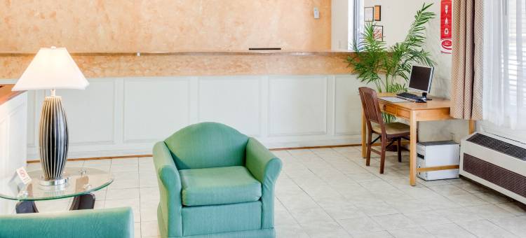 品质酒店及套房萨福克西(Quality Inn & Suites)图片