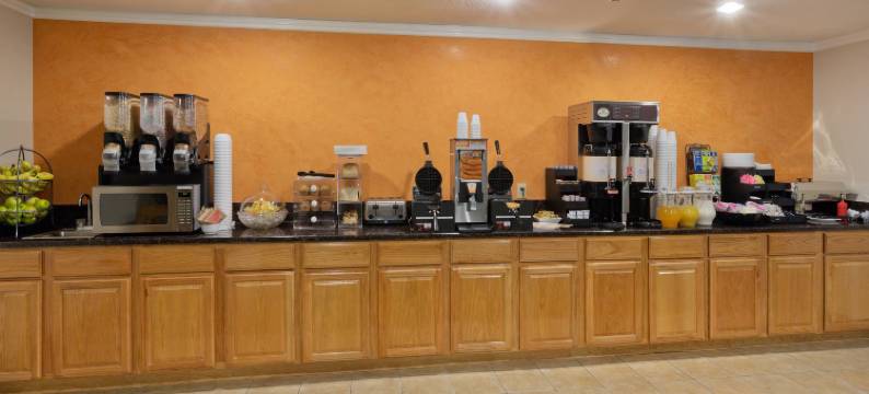 埃弗里特拉昆塔温德姆酒店(La Quinta Inn by Wyndham Everett)图片