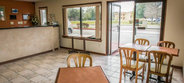 湖市I-75罗德威酒店(Rodeway Inn Lake City I-75)图片