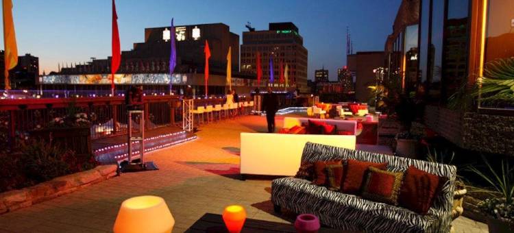 蒙特利尔希尔顿逸林酒店(Doubletree by Hilton Montreal)图片