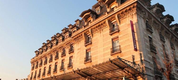 里昂中心佩拉什城堡美居酒店(Hôtel Mercure Lyon Centre Château Perrache)图片