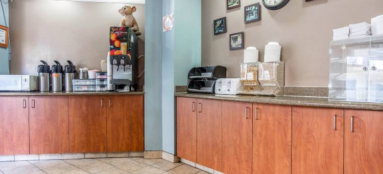 加利福尼亚阿纳海姆- 会议中心 6号汽车旅馆(Motel 6 Anaheim, CA - Convention Center)图片