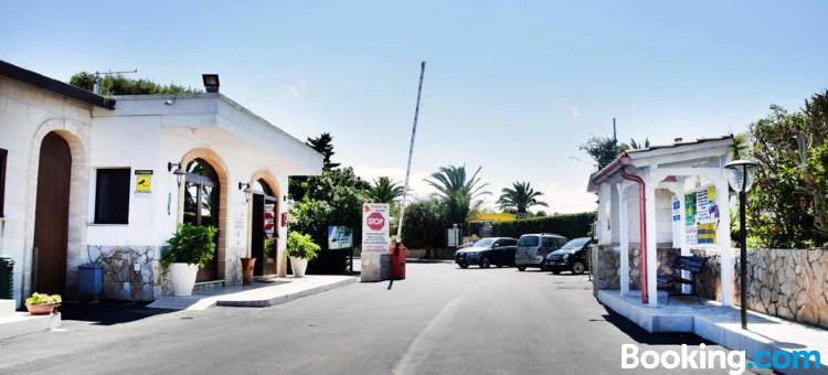 皮内塔马雷村庄营地酒店(Camping Villaggio Pineta Al Mare)图片