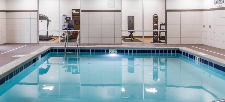 西奥马哈舒适套房酒店(Comfort Suites West Omaha)图片