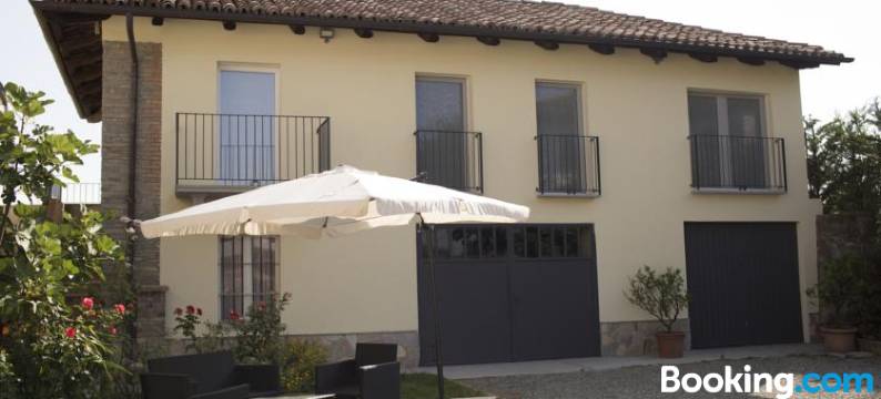 巴贝罗阿尔巴朗格度假屋(Country House Villa Barbero)图片