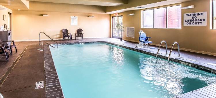 戴尔斯堡I-155舒眠套房酒店(Sleep Inn & Suites Dyersburg I-155)图片